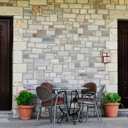 Miterra Cozy Apartments Andritsaina Exterior photo